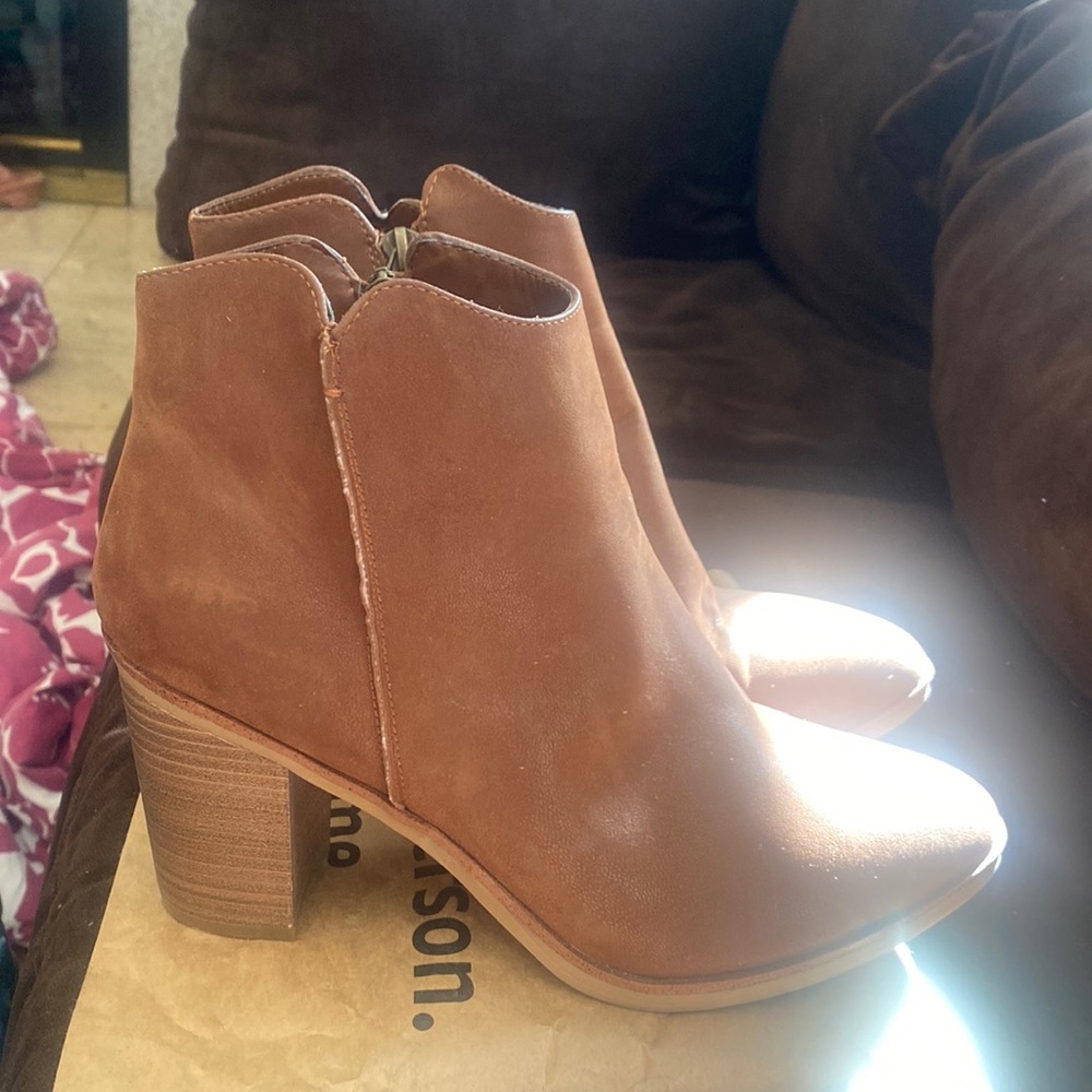 Brown Mia Booties, size 8.5
